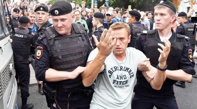 Putin muhalifi Navalni cezaevinde öldü