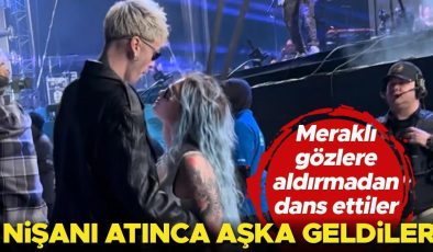 Nişanı atınca aşka geldiler… Ünlü çift meraklı gözlere aldırmadan dans etti