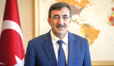 Yılmaz: Türkiye ekonomisi zorlukların üstesinden gelmiştir
