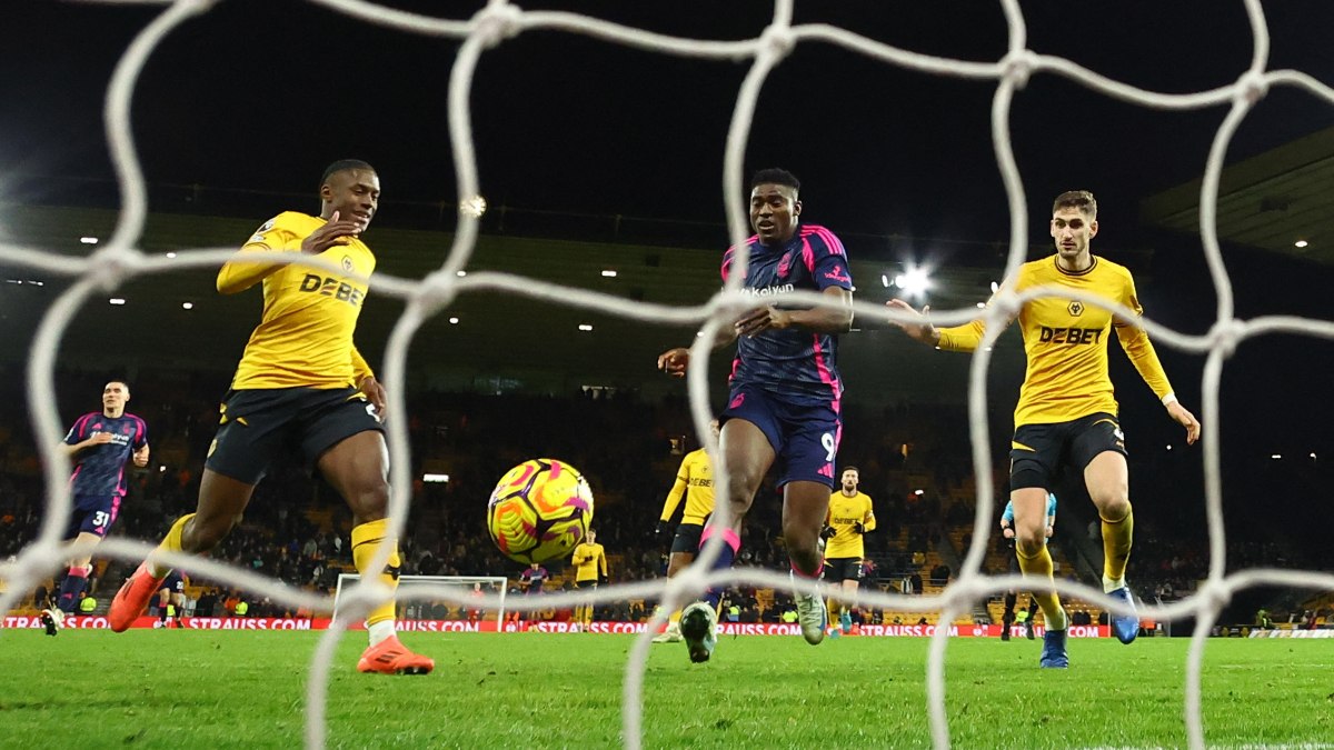 Vitor Pereira’nın Wolverhampton’ı Nottingham Forest’tan fark yedi